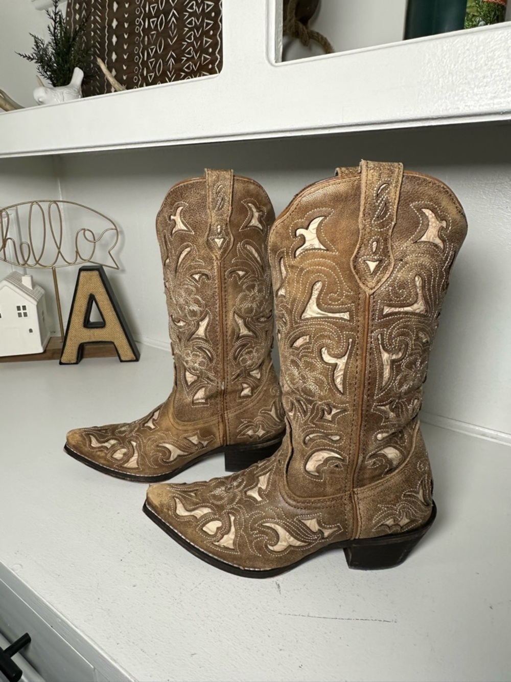 Laredo Womens 6.5 Western Cowboy Boots Tan Beige Embroidered Snip Toe Cowgirl